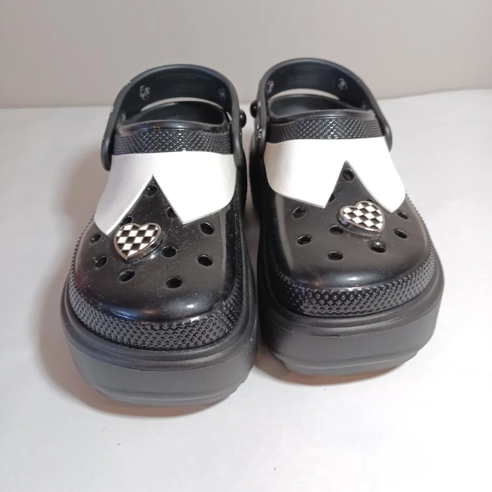 Crocs Wednesday Adams Stomp Clog Size 8 check heart jibbitz Platform